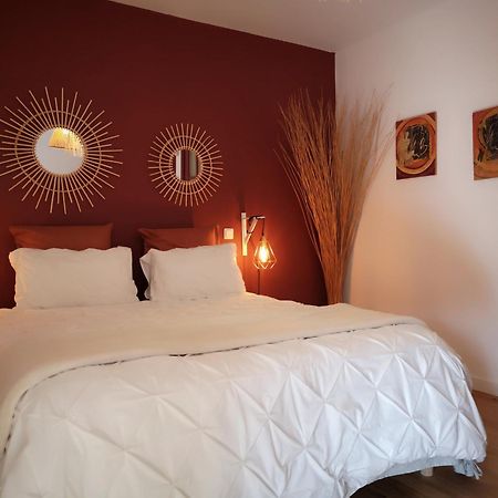 Au Gray Du Temps Suspendu Bed & Breakfast Pleslin-Trigavou Екстериор снимка