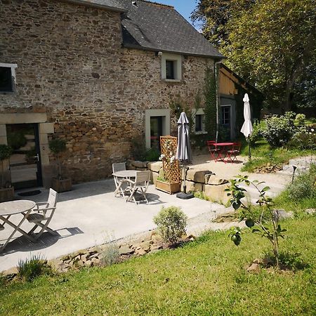 Au Gray Du Temps Suspendu Bed & Breakfast Pleslin-Trigavou Екстериор снимка